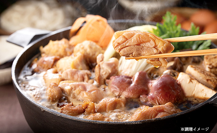 こだわりの華味鳥の贅沢に使いボリュームアップ